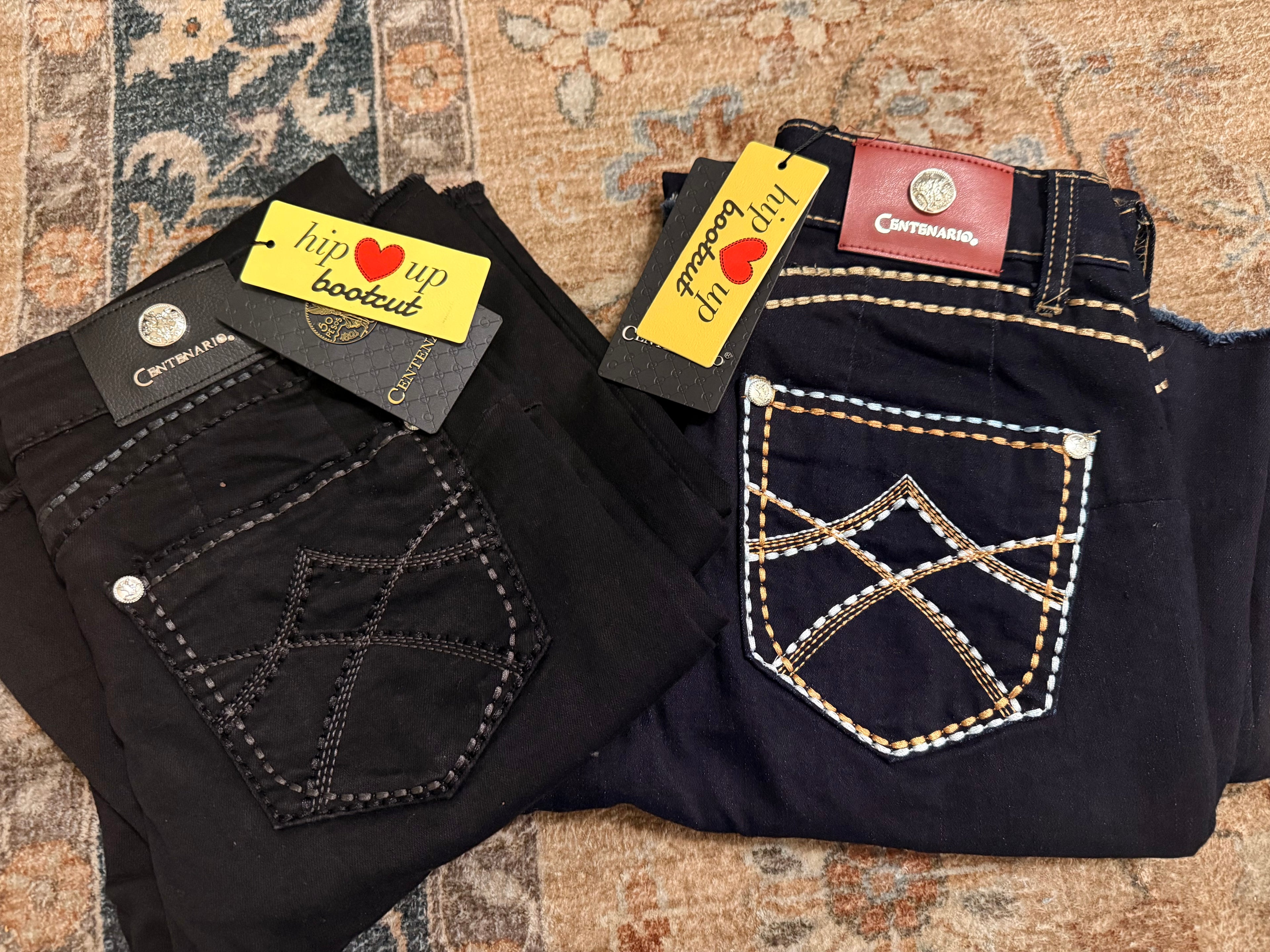 Centenario Women's Hip-Up Bootcut Jeans