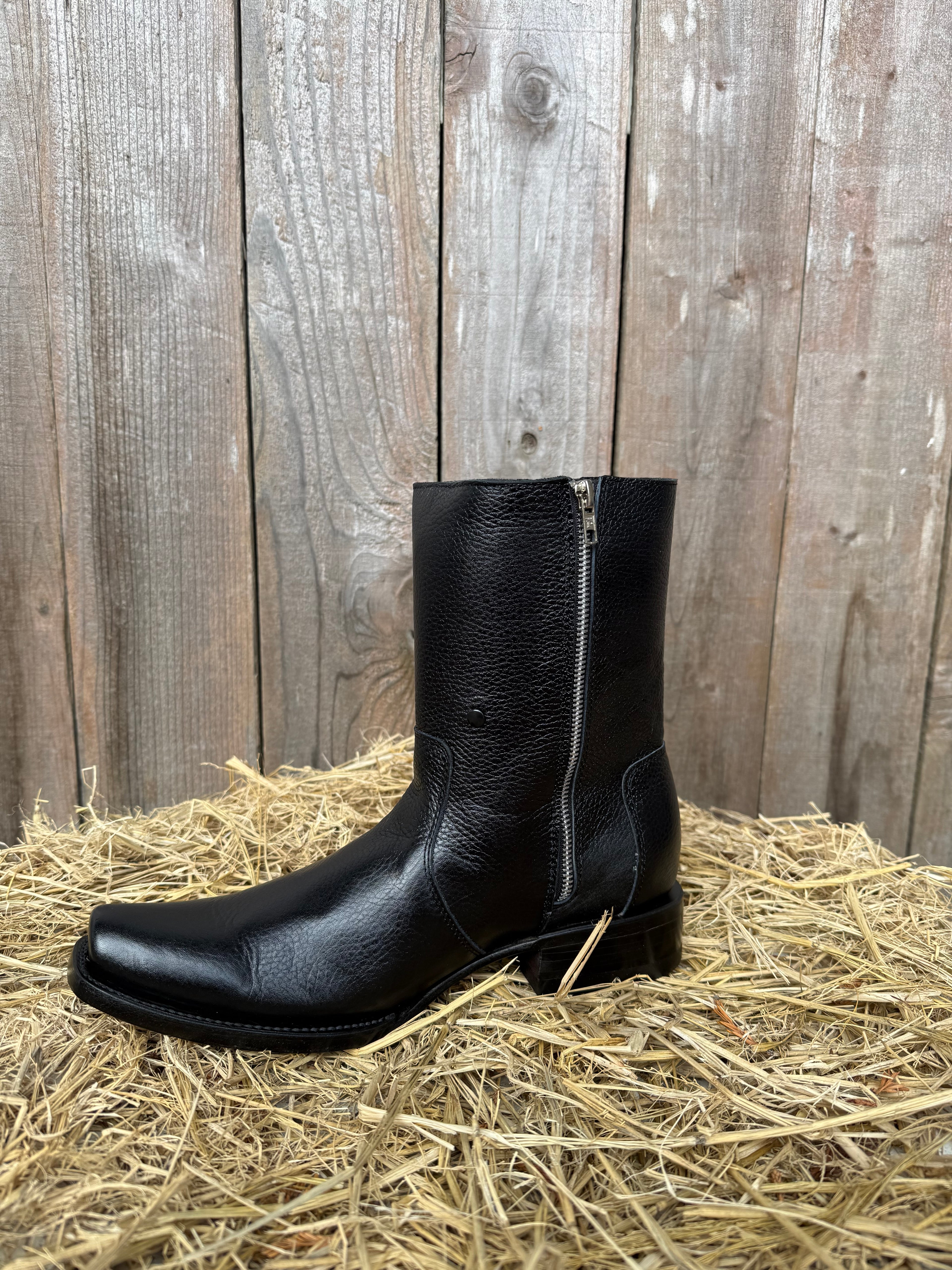 Chaparral Men's Black Vulcano Leather Square Toe Western Boots